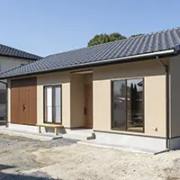 １階建て