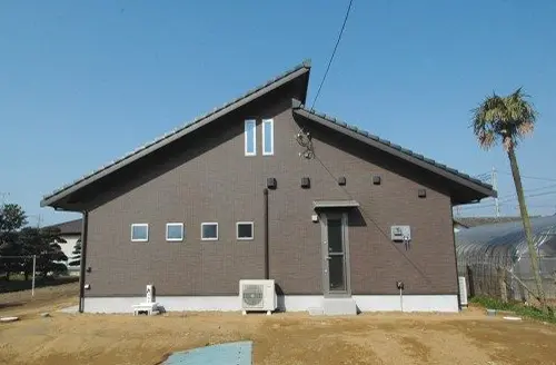 招き（まねき）屋根・差し掛け（さしかけ）屋根
